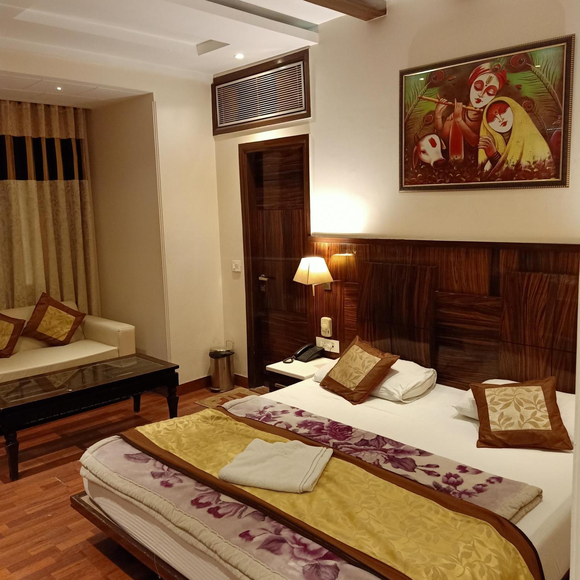 Hotel Geet Deluxe Νέο Δελχί Εξωτερικό φωτογραφία