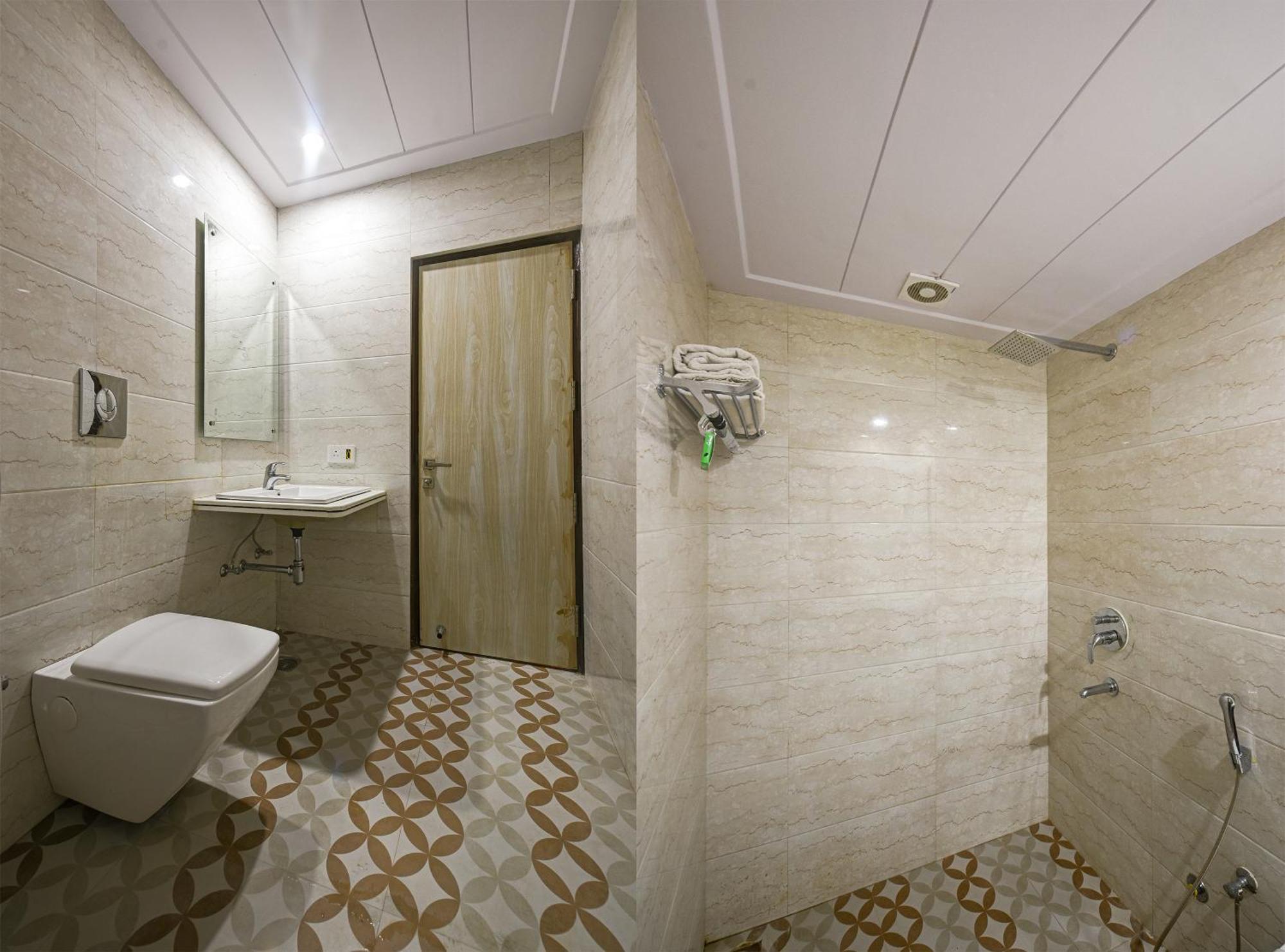 Hotel Geet Deluxe Νέο Δελχί Εξωτερικό φωτογραφία
