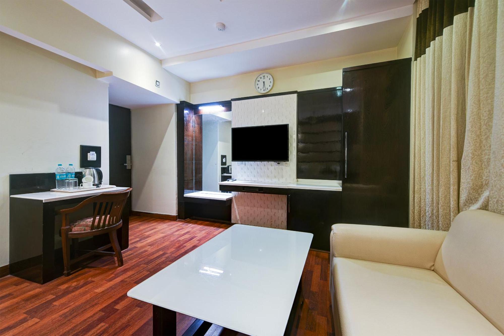 Hotel Geet Deluxe Νέο Δελχί Εξωτερικό φωτογραφία