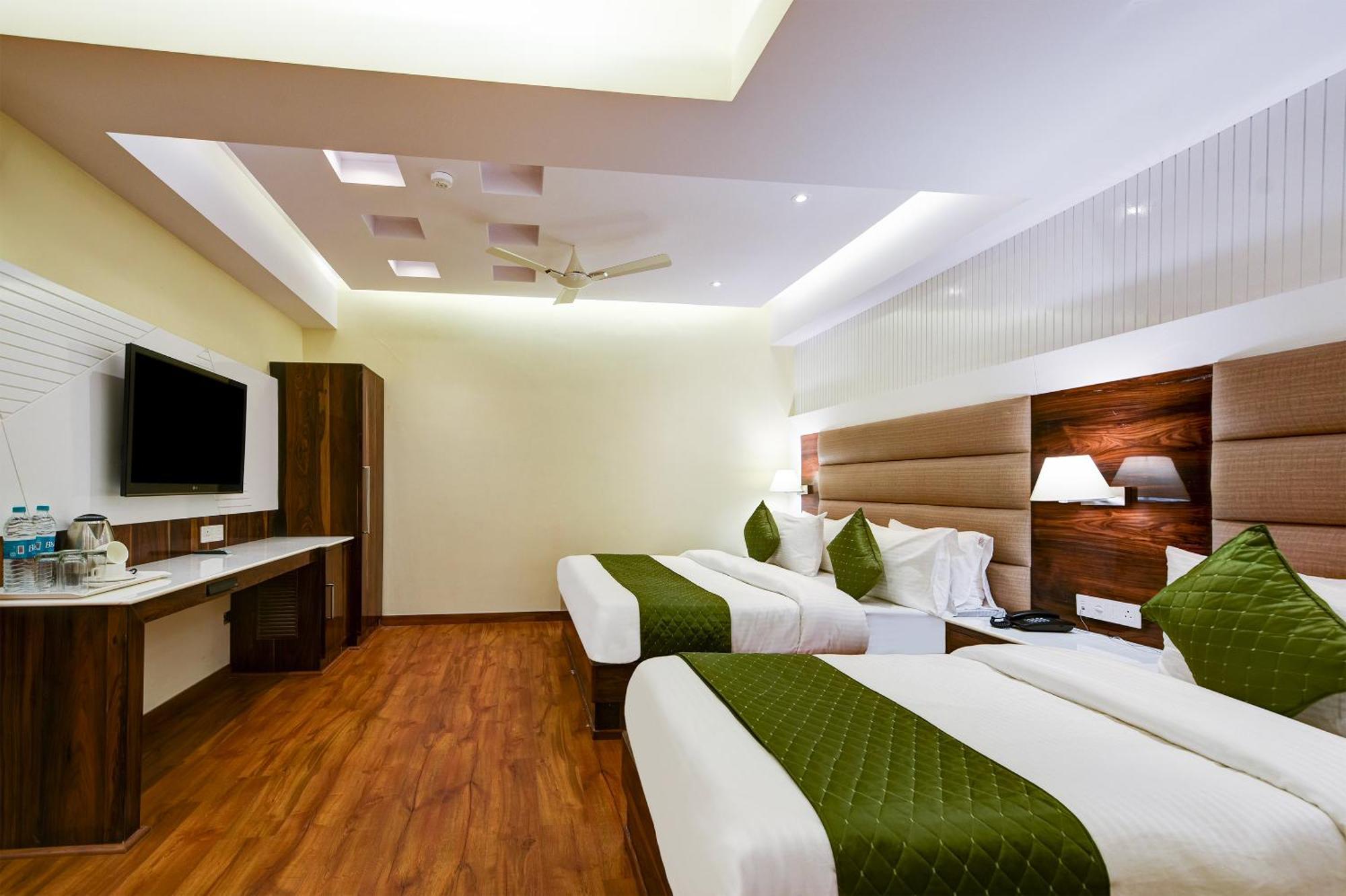 Hotel Geet Deluxe Νέο Δελχί Εξωτερικό φωτογραφία
