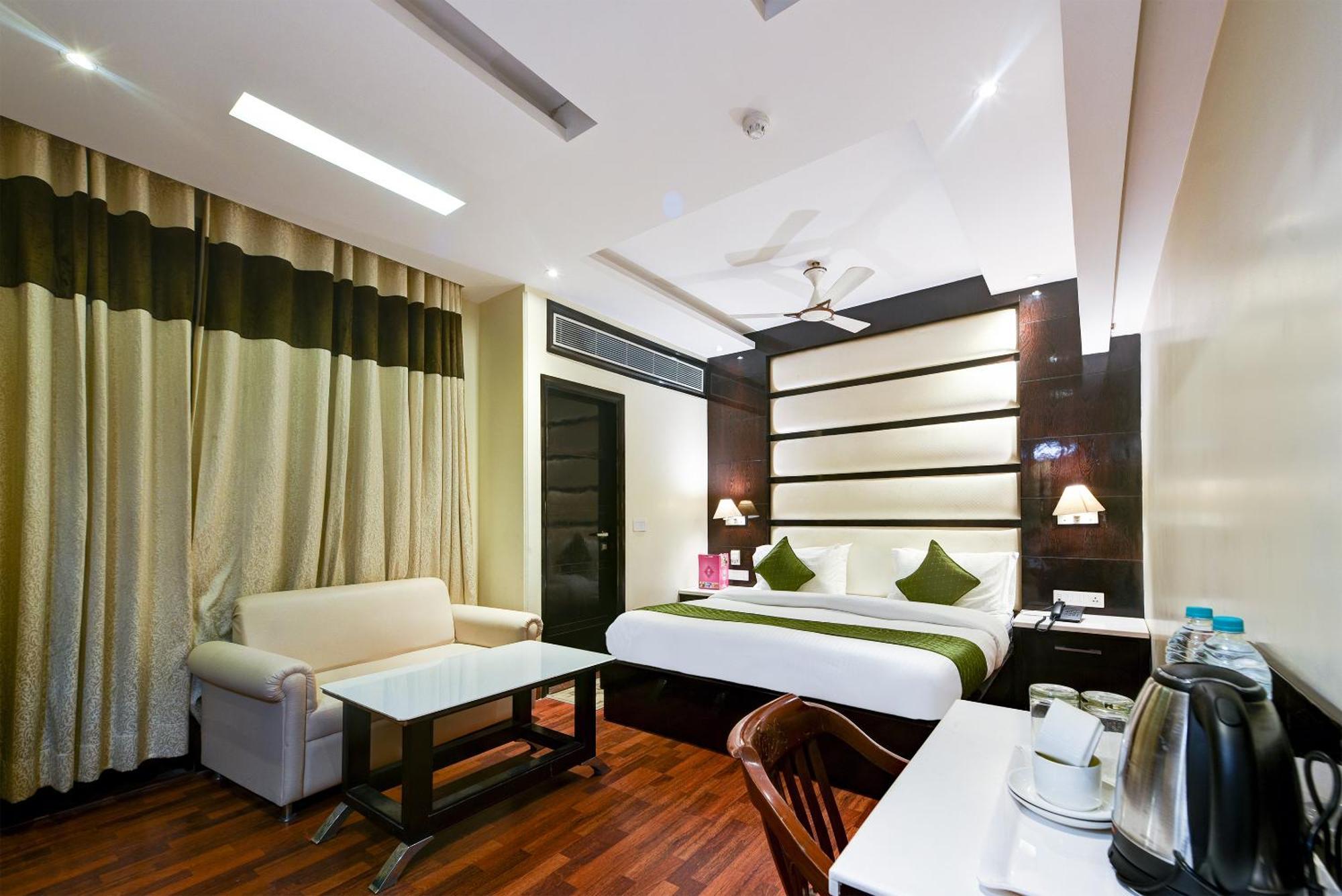 Hotel Geet Deluxe Νέο Δελχί Εξωτερικό φωτογραφία