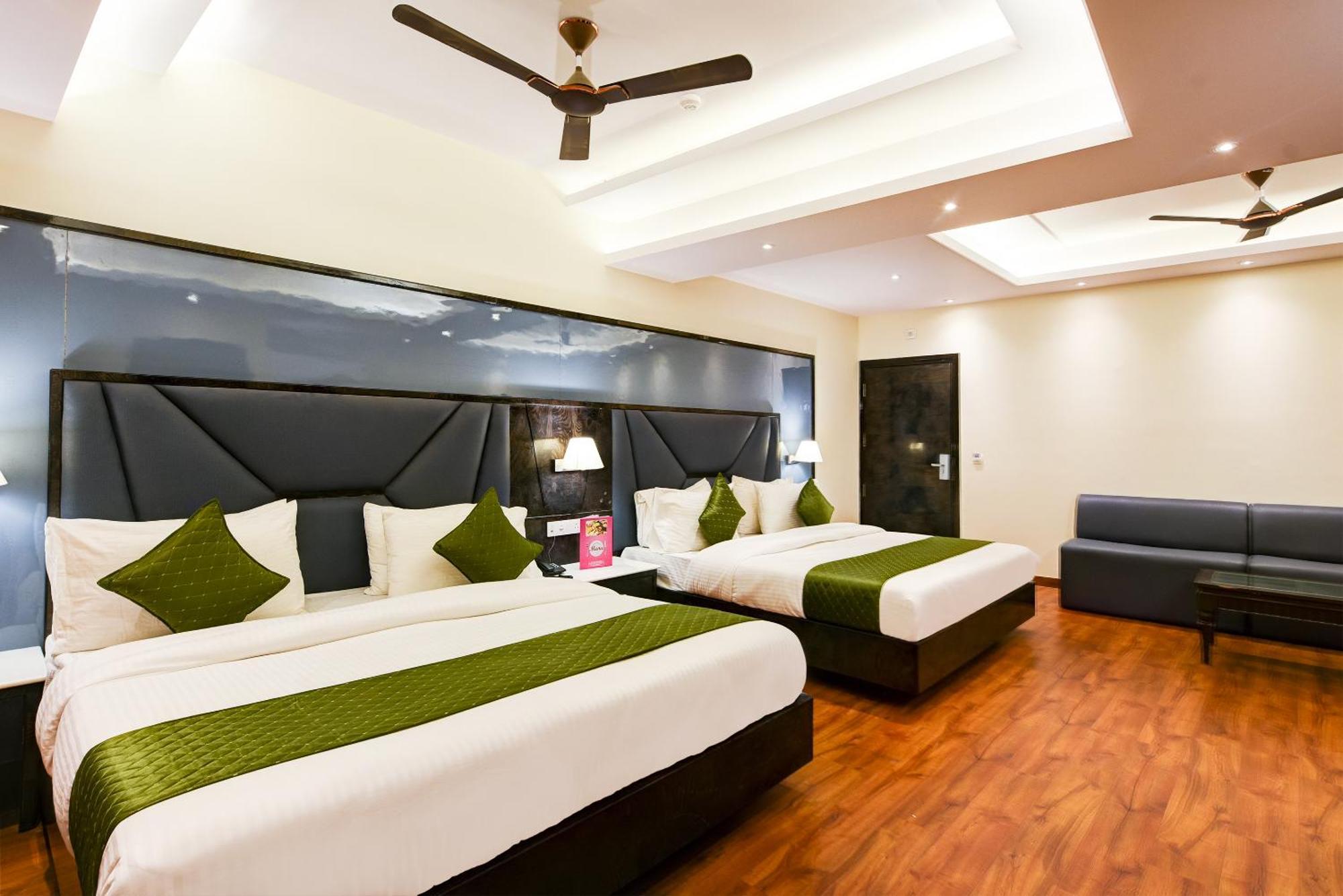 Hotel Geet Deluxe Νέο Δελχί Εξωτερικό φωτογραφία