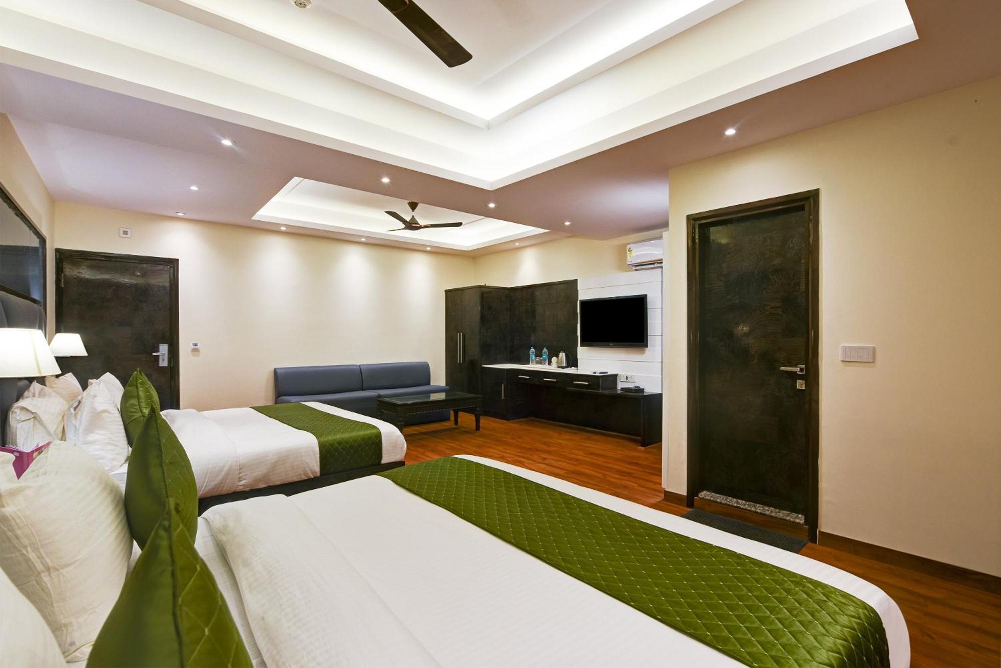 Hotel Geet Deluxe Νέο Δελχί Εξωτερικό φωτογραφία