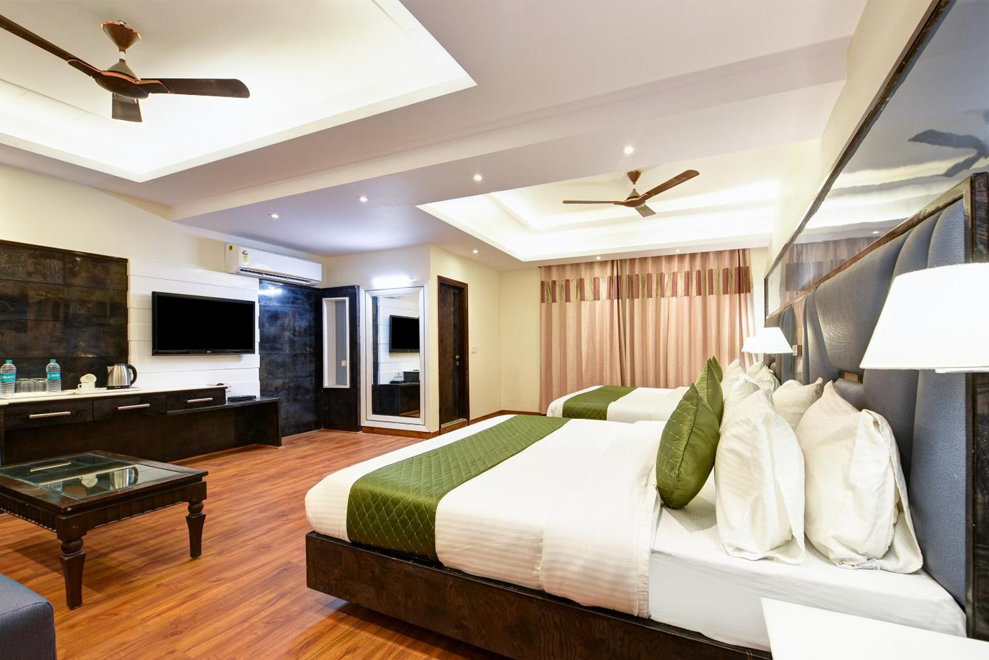 Hotel Geet Deluxe Νέο Δελχί Εξωτερικό φωτογραφία