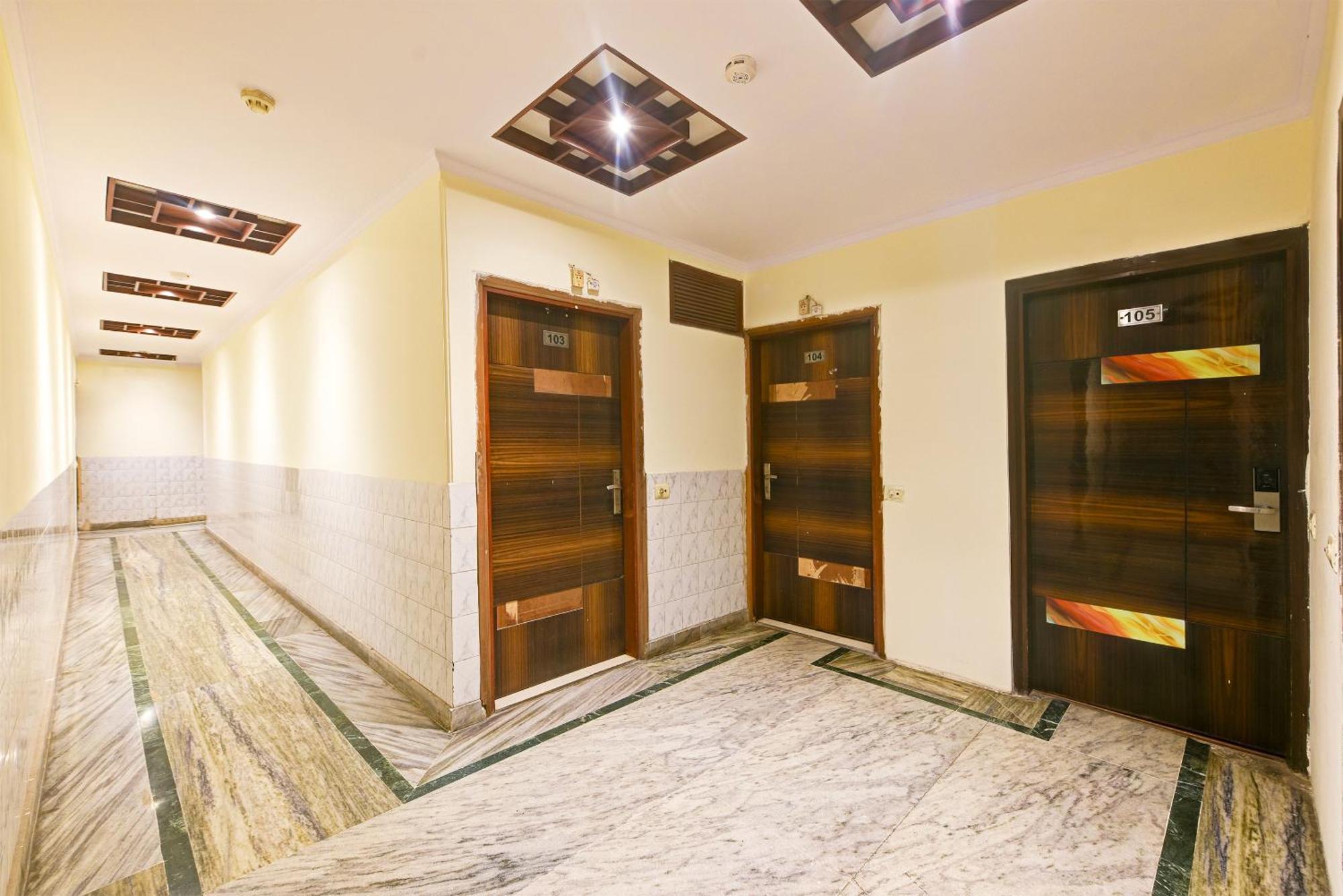 Hotel Geet Deluxe Νέο Δελχί Εξωτερικό φωτογραφία