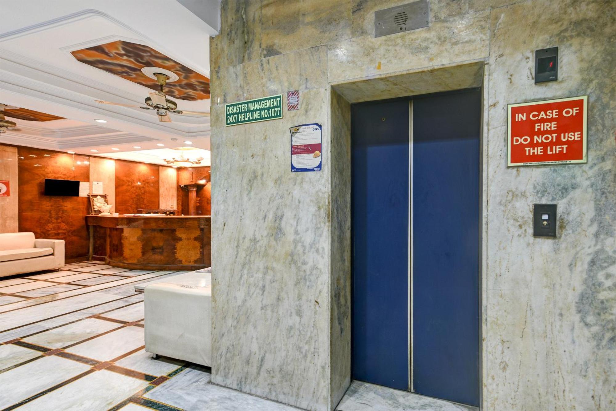Hotel Geet Deluxe Νέο Δελχί Εξωτερικό φωτογραφία